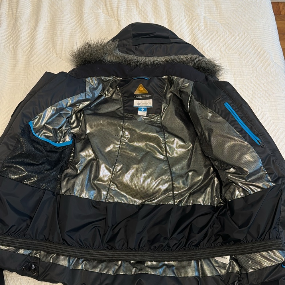 Columbia Snowboarding Jacket - Picture 4 of 6